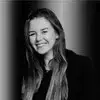 Laura Sarah Klobas, COO de SWY — gestión de almacén Shopify con PULPO WMS